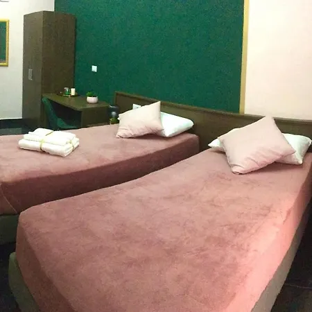 Bed and breakfast Katarios