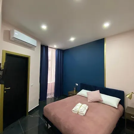 Katarios לינה וארוחת בוקר נאפולי